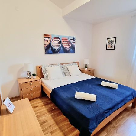 Ferienwohnung App Oleander Umag Exterior foto