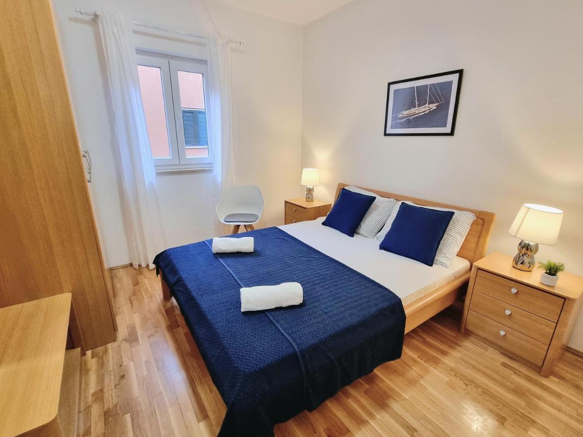 Ferienwohnung App Oleander Umag Exterior foto